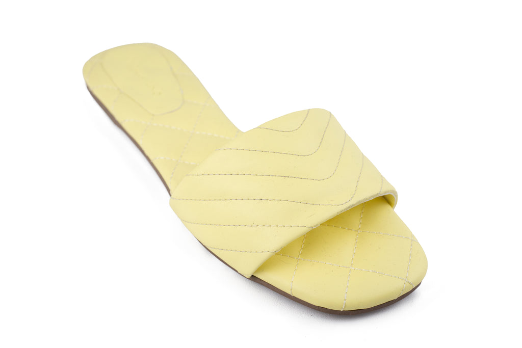 Rasteira Amor  Perfeito Salto Baixo Amarela